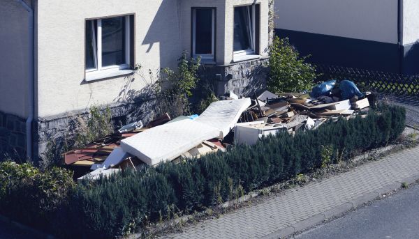 Yard Junk Removal in Melbourne